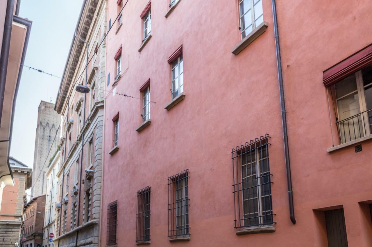 Palazzo Bocchi - The Place Apartments Bologna Exterior photo